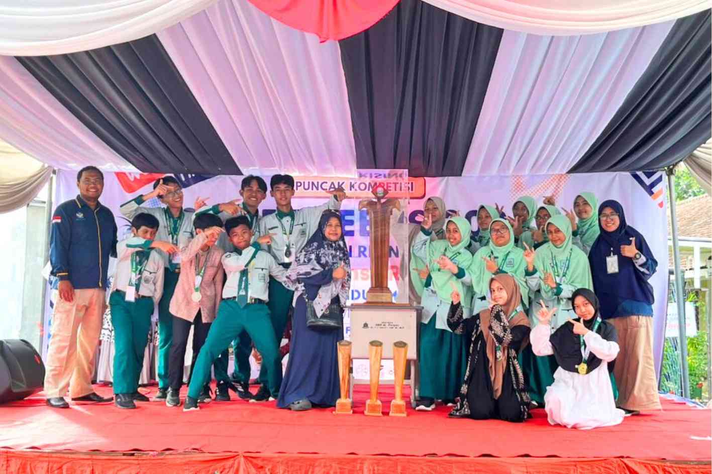 SMART TEENS 2026: Tunjukkan Potensi, Raih Prestasi!